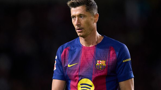 רוברט לבנדובסקי. ברצלונה (צילום: Alex Caparros / Contributor)