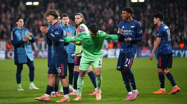 שחקני ארסנל (צילום: GettyImages)