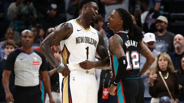 זיאון וויליאמסון, ניו אורלינס פליקנס לצד ג'ה מוראנט, ממפיס גריזליס (צילום: GettyImages)