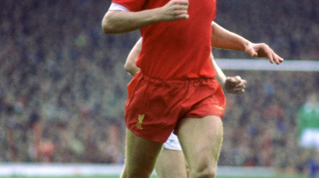 אבי כהן במדי ליברפול (צילום: רויטרס)