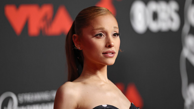 אריאנה גרנדה (צילום: Mike Coppola/Getty Images for MTV)