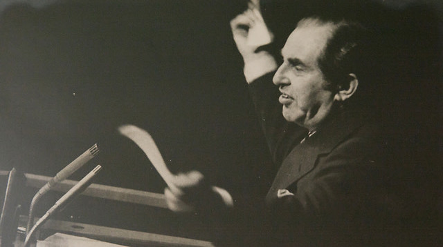 נאום חיים הרצוג באו"ם (צילום: ארכיון,באדיבות משפחת הרצוג)