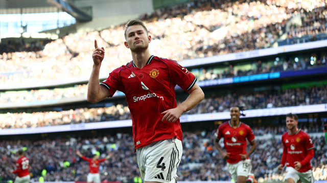 מתיאס דה ליכט חוגג שער עבור מנצ'סטר יונייטד (צילום: אימג'בנק  GettyImages)