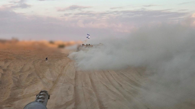 פעילות כוחות צוות הקרב של חטיבת הראל במרחב הקו הצהוב בח'אן יונס (צילום: דובר צה"ל)