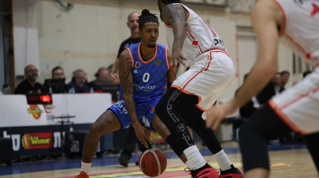 ג'ורדן פלויד, מכבי רמת גן (צילום: אתר רשמי, שקד אבן, באדיבות מכבי קבוצת כנען רמת גן)