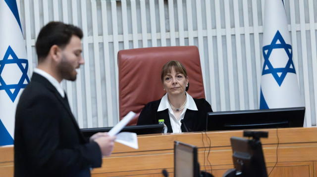 שופטת העליון יעל וילנר בדיון בג"ץ הפצרית  (צילום: יונתן זינדל פלאש 90)