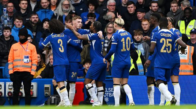 שחקני צ'לסי חוגגים בעונת 2023/24 (צילום: Mike Hewitt)