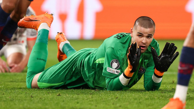 לוקא שבאלייה שוער פריז סן ז'רמן (צילום: GettyImages, FRANCK FIFE/AFP)