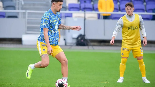 סתיו למקין במדי מכבי תל אביב (צילום: אריאל שלום)