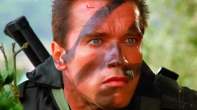 ארנולד שוורצנגר בסרט "קומנדו" (צילום: 20th Century Fox)