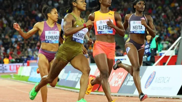 ריצ'רדסון הקדימה את אלפרד ב-4 מאיות (צילום: רויטרס)