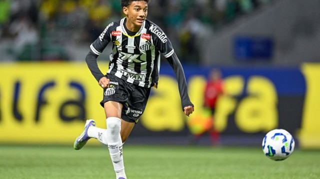 רוביניו ג'וניור במדי סנטוס (צילום: Sports Press Photo / Contributor)