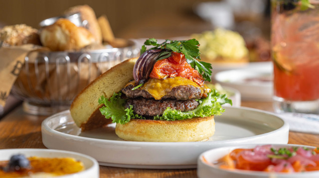 סמאש פנקייק, בנדיקט (צילום: דרור עינב)