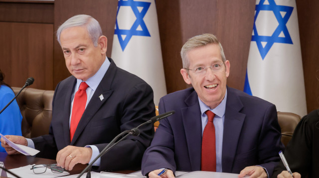 יוסי פוקס, בנימין נתניהו (צילום: מרק ישראל סלם, פלאש 90)