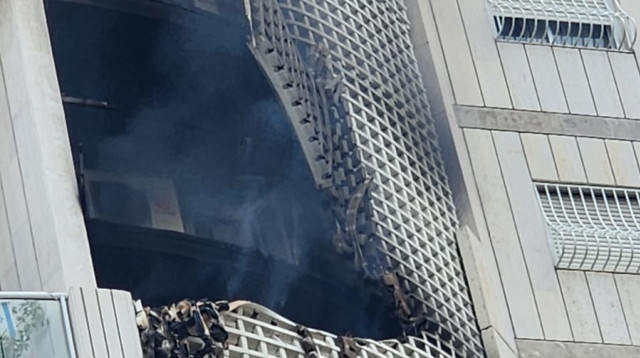 שריפה בדירה ברמת גן (צילום: ללא תמורה)