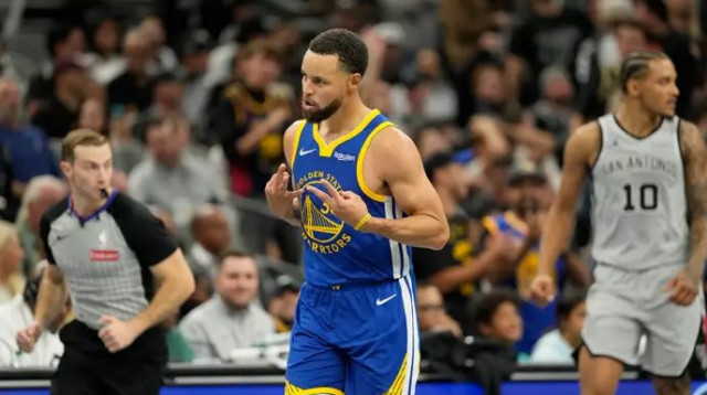 משחק שיא העונה. סטף קרי (צילום: רויטרס)