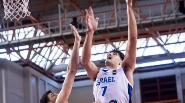 אלון מיכאלי בפעולה (צילום: אתר רשמי, אתר פיב"א)