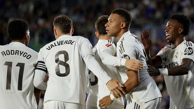 שחקני ריאל מדריד חוגגים (צילום: GettyImages)