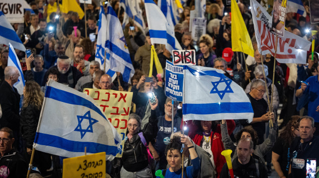 מחאה נגד בנימין נתניהו (צילום: יונתן זינדל, פלאש 90)