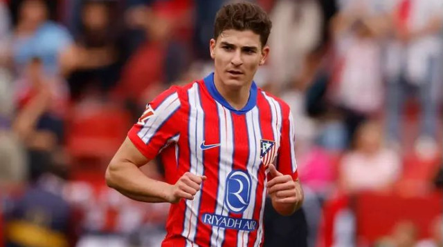 המטרה: שיפור עמדות. חוליאן אלברס (צילום: רויטרס)