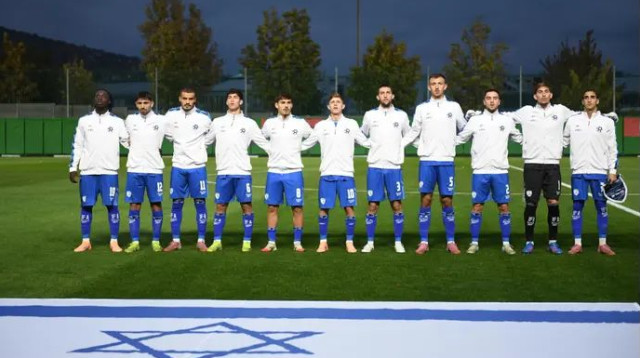 מוכנים בהונגריה. הנבחרת הצעירה של ישראל (צילום: אתר רשמי, ההתאחדות לכדורגל)