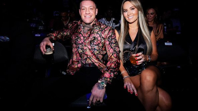 קונור מקגרגור וארוסתו דיי דבלין (צילום: Gettyimages)