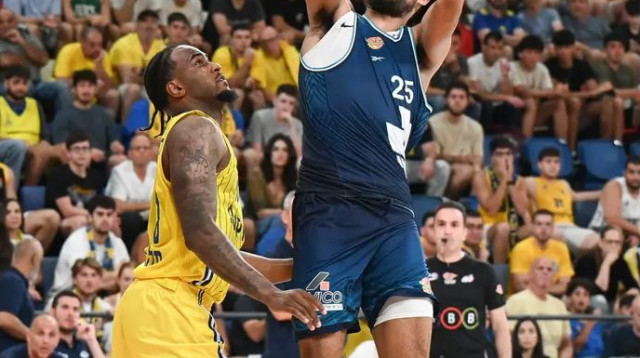 רוצה אליפות. הול (צילום: ברני ארדוב)