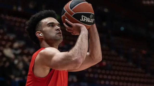 יחזרו לנצח גם ביורוליג? אלייז'ה בריאנט (צילום: GettyImages, Emanuele Cremaschi)