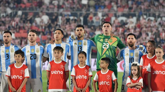 שחקני נבחרת ארגנטינה (צילום: Christian Alvarenga / Stringer)