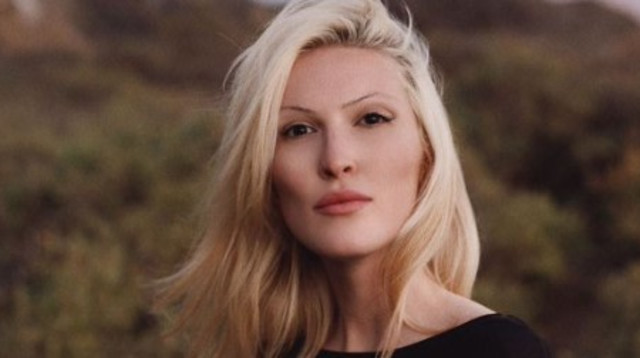 העיתונאית אוליביה נוזי (צילום: צילום מסך רשתות חברתיות)