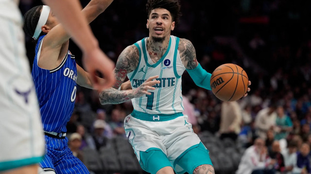 שחקן שארלוט הורנטס, לאמלו בול (צילום: רויטרס)