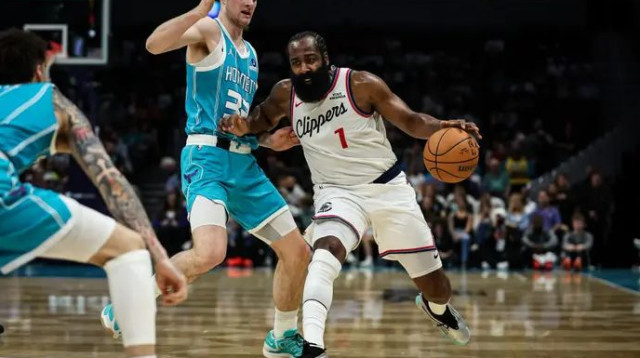 התפוצץ ברבע הראשון, ומאז "נרגע". הארדן (צילום: GettyImages)