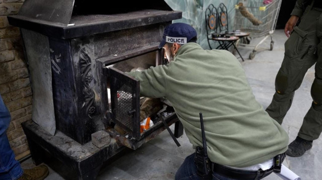 תיעוד מזירת המעצר  (צילום: דוברות המשטרה)