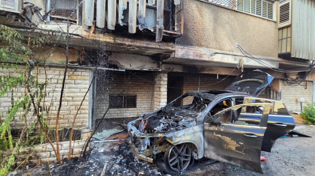 תיעוד מזירת השריפה בחיפה  (צילום: דוברות כבאות והצלה לישראל | מחוז חוף )