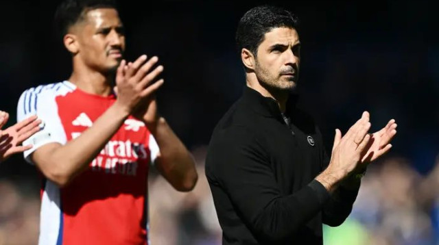 כועסים על השיפוט, מרוצים שלא אף אחד לא נפצע. ארטטה (צילום: GettyImages)