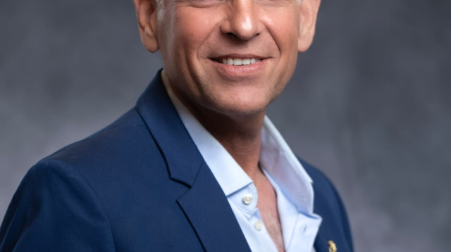 ד"ר (סא"ל מיל') ישראל טל סרנגה (צילום: שרון גבאי)