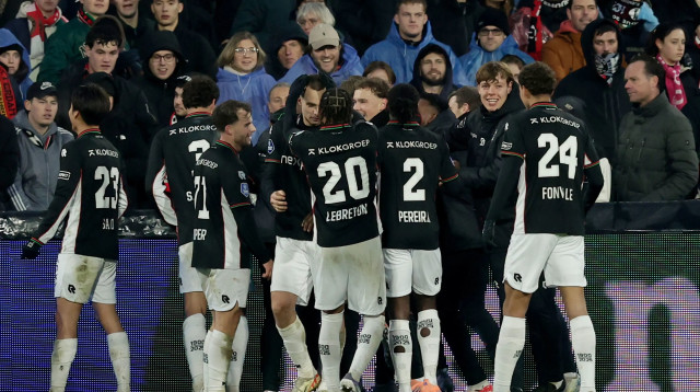 שחקני ניימיכן חוגגים (צילום: GettyImages)