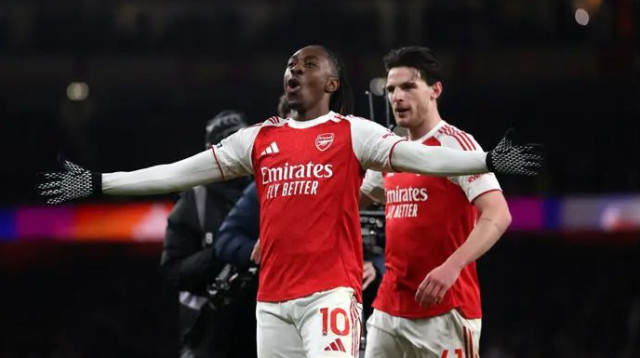 מעל כולם. אזה (צילום: אימג'בנק  GettyImages)