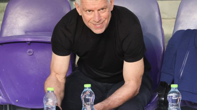 מכוון גבוה. גולדהאר (צילום: ברני ארדוב)