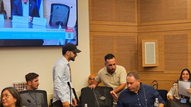 מרדכי דוד בדיון הוועדה לביטחון לאומי בכנסת (צילום: אברהם בלוך)