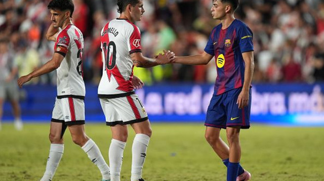 סרחיו קאמיו לצד פדרי (צילום: Angel Martinez / Stringer)