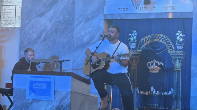 יריד עלייה במנצ'סטר (צילום: ג'וש ארונסון)