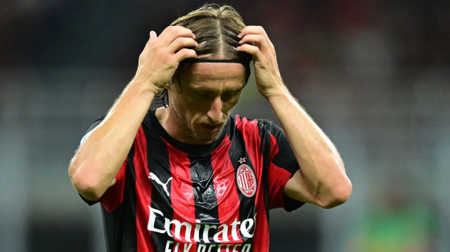 שחקן מילאן לוקה מודריץ' (צילום: רויטרס)