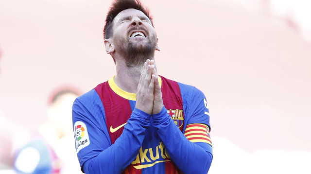 ליאונל מסי שחקן ברצלונה מאוכזב (צילום: AP, Joan Monfort)