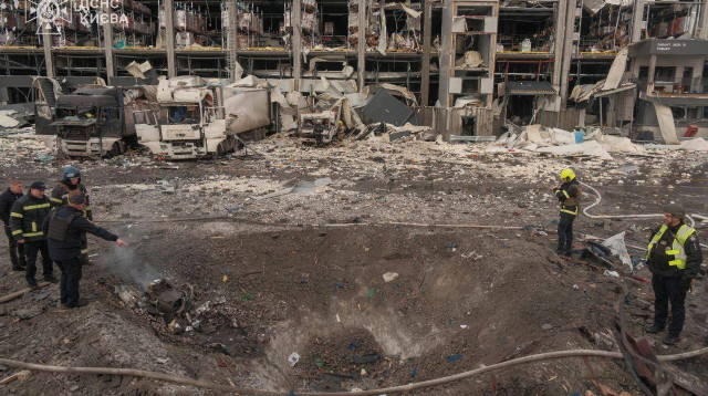 הריסות בקייב בעקבות תקיפה רוסית (צילום: רויטרס)