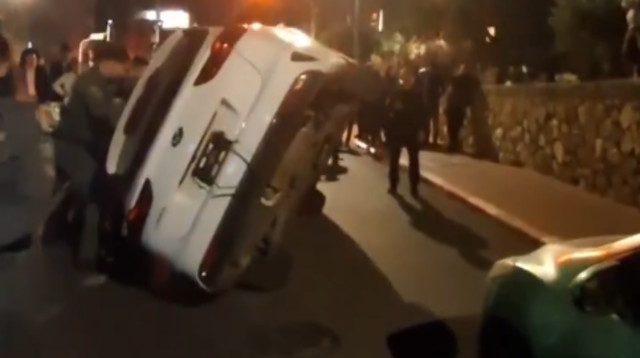 חרדים מפריעים למשטרה הצבאית ברמת גן (צילום: צילום מסך רשת X)