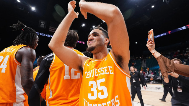 איתן בורג שחקן מכללת טנסי (צילום: GettyImages)