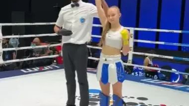 יוליה סצ'קוב, לוחמת קיקבוקס (צילום: אתר רשמי, התאחדות הקיקבוקס)