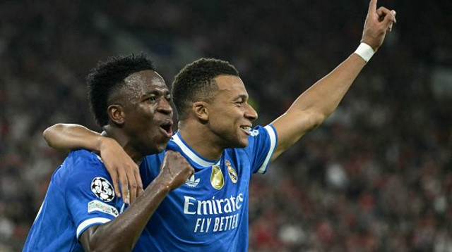 קיליאן אמבפה (צילום: ANGELOS TZORTZINIS / Contributor)