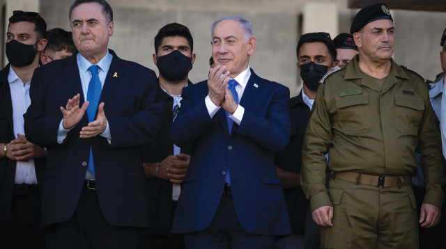 אייל זמיר, בנימין נתניהו וישראל כ"ץ (צילום: יונתן זינדל פלאש 90)